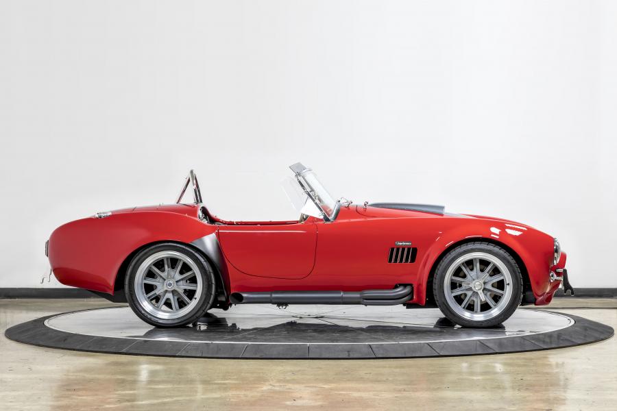  AC Cobra 6 by Superformance 2019 года  (фото 31 из 33)